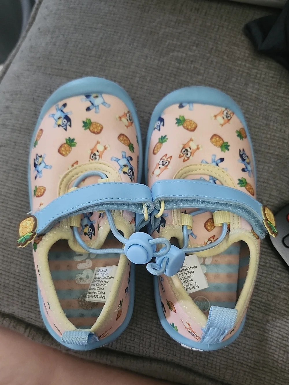 Girls Bluey Print Water Shoes
